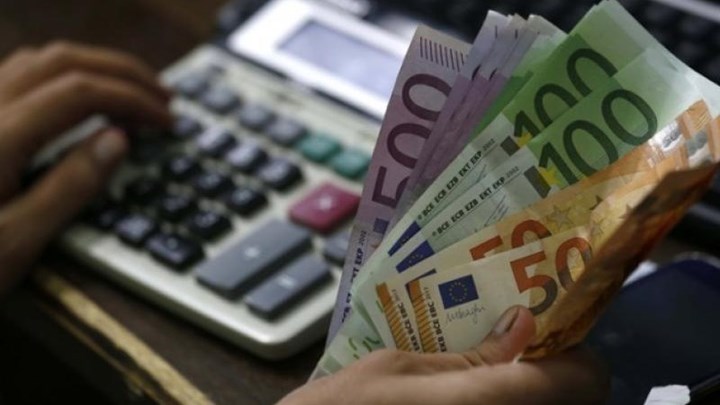 ΑΑΔΕ: Οδηγίες για συμψηφισμό 25% του ΦΠΑ με άλλες οφειλές