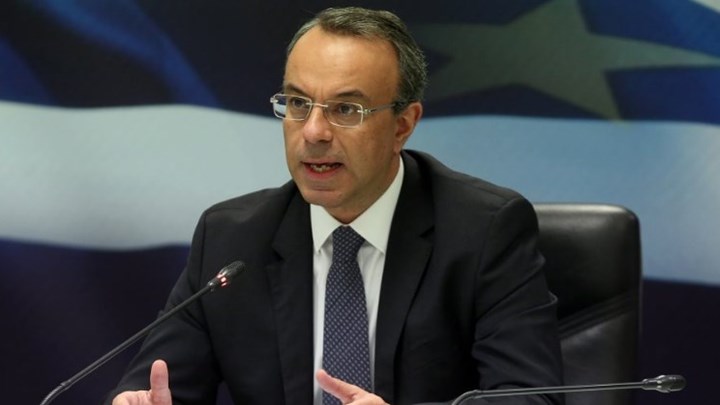 Σταϊκούρας: Τι αλλάζει στη δεύτερη φάση του επιδόματος των 800 ευρώ