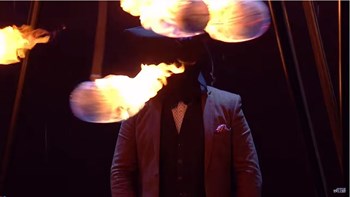 Βρετανία έχεις ταλέντο: Διαγωνιζόμενος πήρε φωτιά στη σκηνή – ΒΙΝΤΕΟ