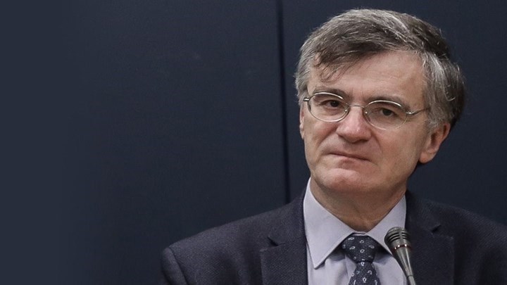 Τσιόδρας: Τι ανέφερε για νοσηλευτή με συμπτώματα λοίμωξης που του επέτρεψαν να δουλεύει – ΒΙΝΤΕΟ