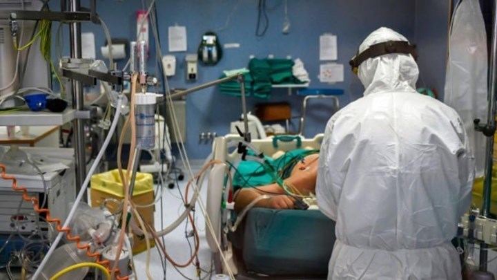 Κορονοϊός: Εξέπνευσε 60χρονος από την κλινική στο Περιστέρι – Στους 134 οι νεκροί