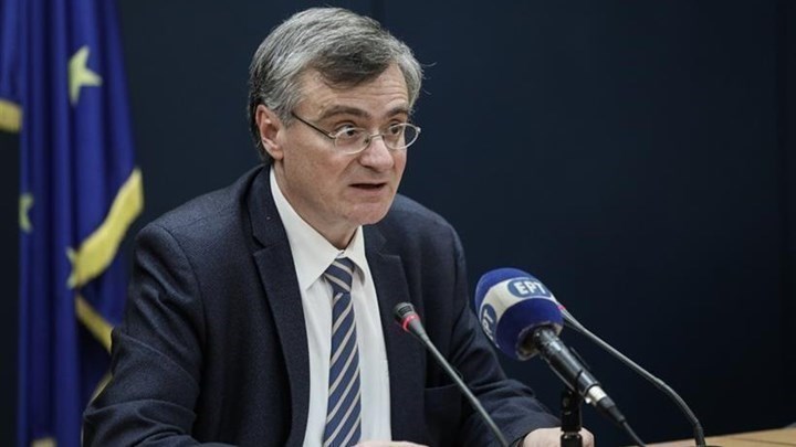Τσιόδρας: Η επιτροπή εισηγήθηκε να ανοίξουν σταδιακά τα σχολεία