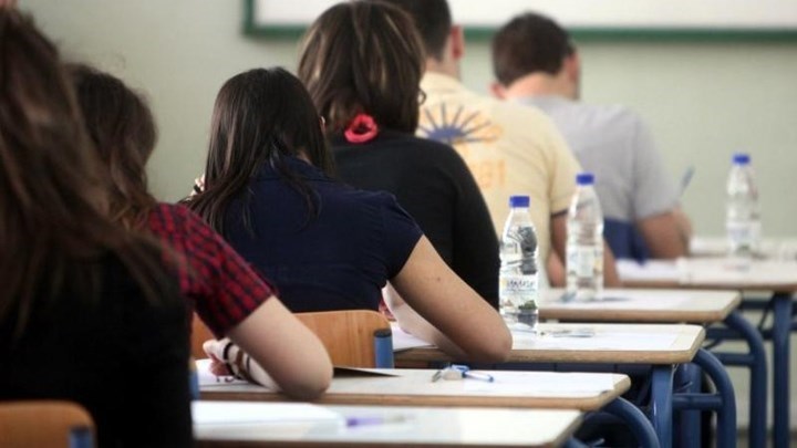Λύκεια: Εντολή να διδαχθεί όλη η εξεταστέα ύλη των Πανελληνίων με αναμόρφωση ωρολογίου προγράμματος