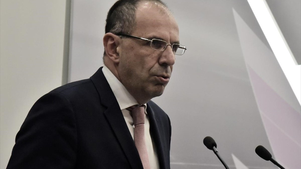 Γεραπετρίτης: Αυτό είναι το σχέδιο για τους τουρίστες – Τι θα ισχύσει το καλοκαίρι – ΒΙΝΤΕΟ