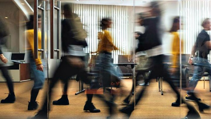 Παρατείνεται η υποχρεωτική καραντίνα σε ταξιδιώτες έως τις 31 Μαΐου – ΦΩΤΟ