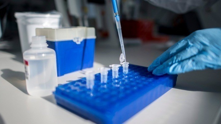 Κορονοϊός: Αγώνας δρόμου για το εμβόλιο – Νέες κλινικές δοκιμές από τους ερευνητές του Πανεπιστημίου της Οξφόρδης