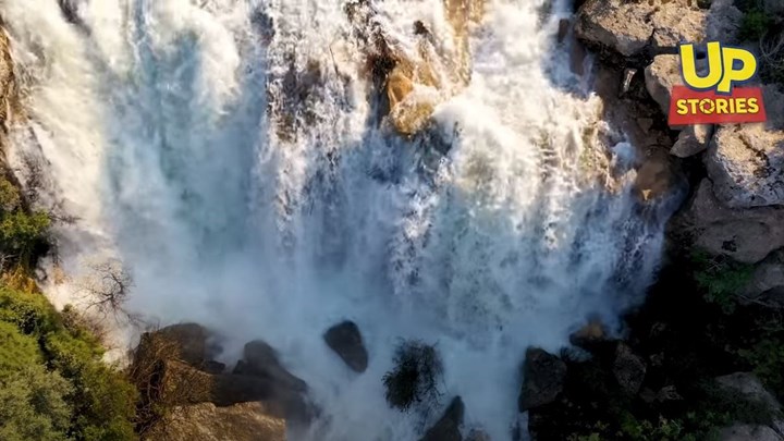 Λίμνη Υλίκη: Το εντυπωσιακό και σπάνιο φαινόμενο της υπερχείλισης από ψηλά – ΒΙΝΤΕΟ από Drone