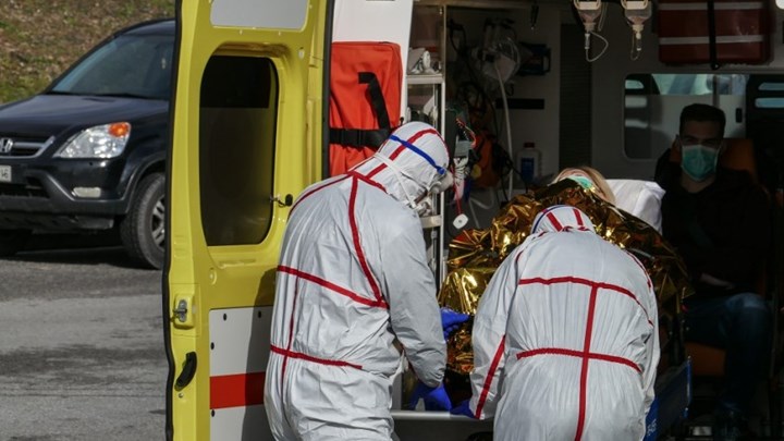 Κορονοϊός: Κατέληξε 83χρονος στο ΝΙΜΤΣ – Στους 143 οι νεκροί στην Ελλάδα