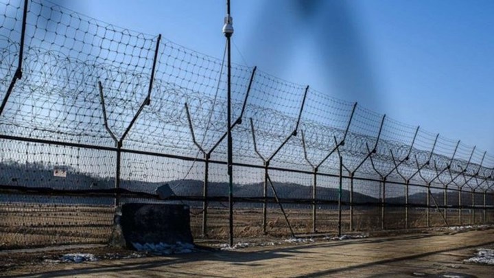 Βόρεια και Νότια Κορέα: Ανταλλαγή πυρών στα σύνορα μετά την πρώτη δημόσια εμφάνιση του Κιμ Γιονγκ Ουν