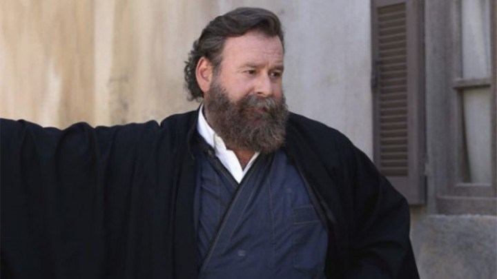 Άγριες Μέλισσες: Γίνεται ένα μακελειό στο Διαφάνι – Τι αποκαλύπτει ο παπά Γρηγόρης για τα επόμενα επεισόδια