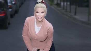 Πότε κάνει πρεμιέρα η εκπομπή «Αντελίνα, χτύπα το κουδούνι»