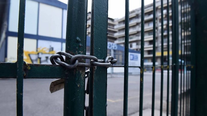 Κορονοϊός: Πρέπει να ανοίξουν τα σχολεία εν μέσω πανδημίας; – Τι λένε οι επιστήμονες