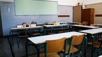 Οι καθηγητές αρνούνται να παρουσιαστούν στα σχολεία στις 6 Μαΐου – Απαντούν με στάση εργασίας