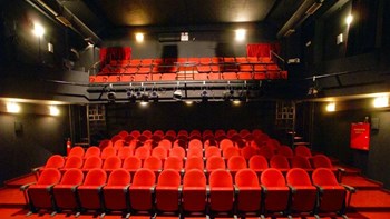 Υπουργείο Πολιτισμού: Διπλασιάζεται το ποσό για τις επιχορηγήσεις στο Θέατρο