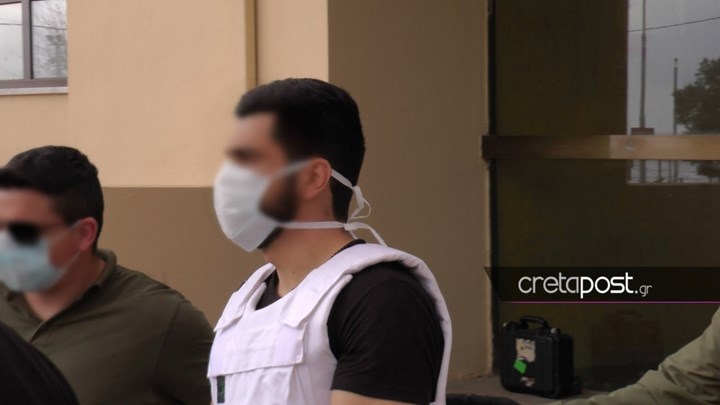 Διπλό φονικό στα Ανώγεια: Απολογείται ο 29χρονος γιος του Καλομοίρη για το μοιραίο βράδυ