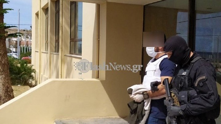 Φονικό στα Ανώγεια: Έκλαιγε με αναφιλητά ο 29χρονος – “Δεν μ’ ενδιαφέρει η ζωή μου” – ΦΩΤΟ – ΒΙΝΤΕΟ