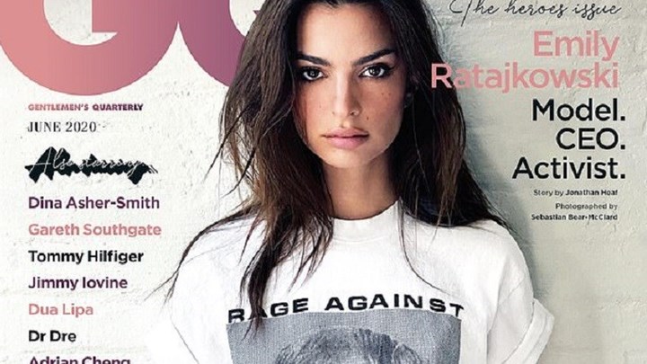 Έμιλι Ρατακόφσκι: Πουλάω την εικόνα μου για επιβίωση – ΦΩΤΟ