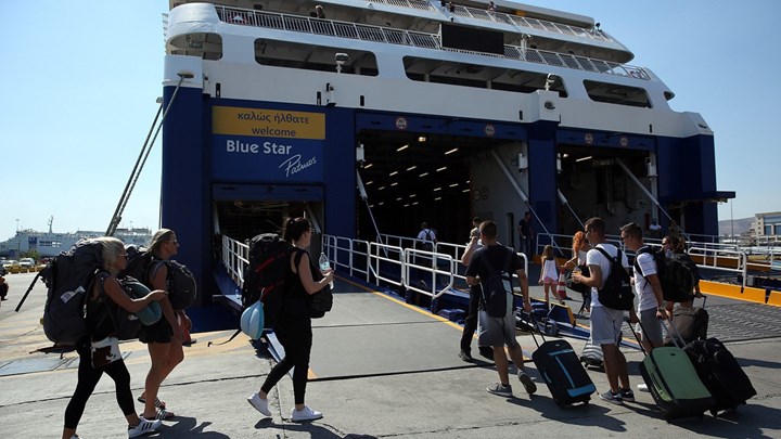 Το σχέδιο για την ακτοπλοΐα: Πλοία με τους μισούς επιβάτες,ένας ανά καμπίνα – Οι προτάσεις για τη χρήση μάσκας