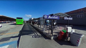 Φρίκη στην Ιταλία: Νοσηλεύτρια έπεσε θύμα βιασμού ενώ περίμενε το λεωφορείο – Συγκλονίζει η μαρτυρία της