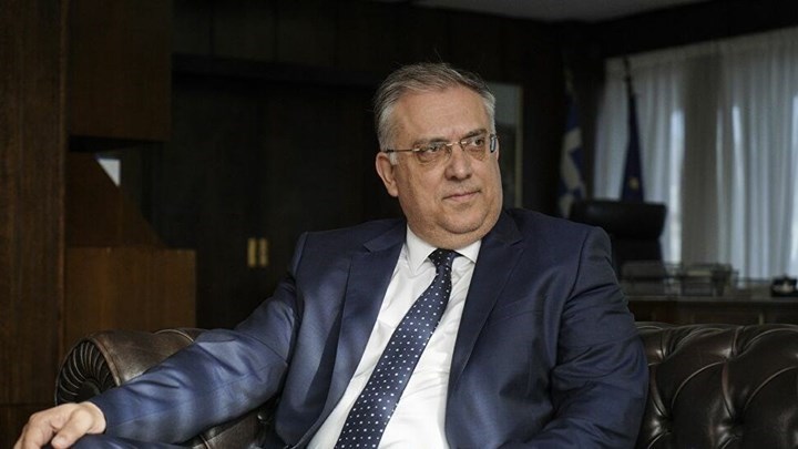 Θεοδωρικάκος: Το 70% των δημοσίων υπαλλήλων κανονικά στις υπηρεσίες τους από Δευτέρα