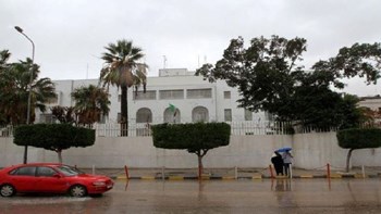 Λιβύη: Έπεσαν οβίδες κοντά στις πρεσβείες Τουρκίας και Ιταλίας