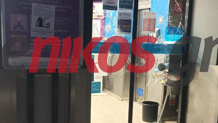 Νύχτα έντασης στην Κυψέλη: Μολότοφ κατά αστυνομικών και ζημιές σε βιτρίνες – ΦΩΤΟ – ΒΙΝΤΕΟ αναγνώστη