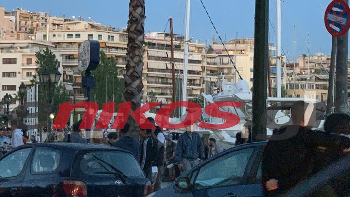 Άρση μέτρων: Καρφίτσα δεν πέφτει στη Μαρίνα Ζέας – Μποτιλιάρισμα και συνωστισμός – ΦΩΤΟ αναγνώστη