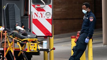 Κορονοϊός: 1.127 νέοι θάνατοι στις ΗΠΑ σε μία ημέρα