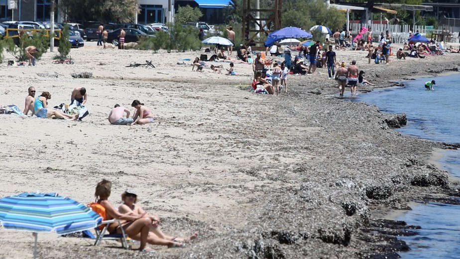 Μένουμε ασφαλείς και στην…παραλία: Βίντεο της κυβέρνησης με οδηγίες για τους λουόμενους