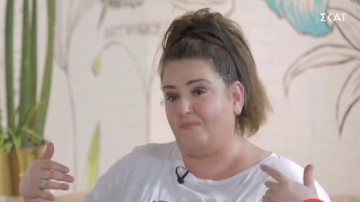 Βογιατζάκη: «Λύγισε» on air μιλώντας για το θάνατο της μητέρας της – BINTEO