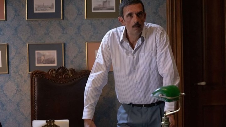 Άγριες Μέλισσες: Νέος εκβιασμός του Δούκα στην Ελένη