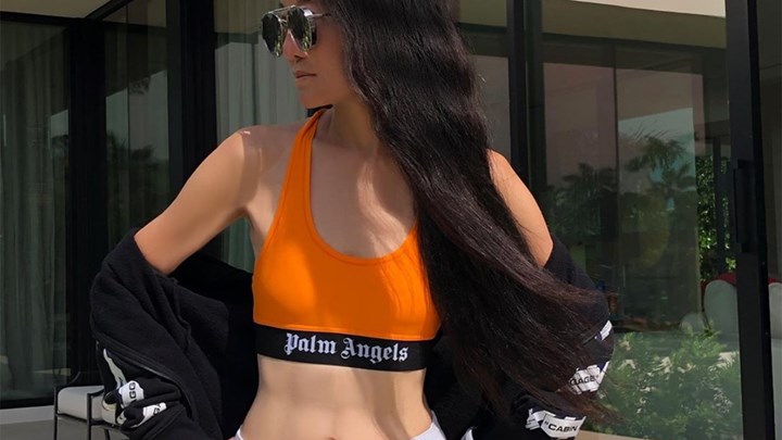 Πώς οι κοιλιακοί της Vera Wang “‘έριξαν” τα social media – Τα viral tweet για την ηλικία της