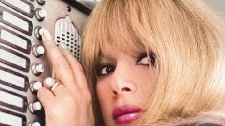 Αλίκη Βουγιουκλάκη: Σπάνιες φωτογραφίες με τον γιο της