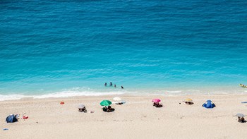 Περιπολίες και στις παραλίες – Το σχέδιο της ΕΛ.ΑΣ. – ΒΙΝΤΕΟ