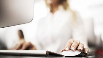 Αποκάλυψη που προκαλεί αίσθηση: Υπολογιστής και όχι επιστήμονας χτύπησε το πρώτο «καμπανάκι» για τον κορονοϊό