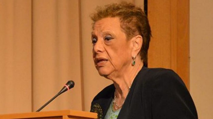 Γιαμαρέλλου: Δεν θα κολλήσει κορονοϊό όποιος κοινωνήσει – Προφυλάσσει την υγεία