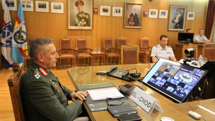 Ο Αρχηγός ΓΕΕΘΑ εκθέτει την Τουρκία στην ΕΕ και προειδοποιεί για «ατύχημα»