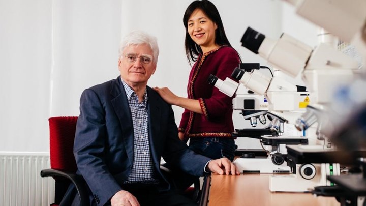 Γερμανία: Επιχειρηματίας έφτιαξε δικό του εμβόλιο για τον κορονοϊό και το δοκίμασε πάνω του