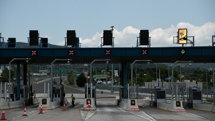 Τι αλλάζει από τη Δευτέρα για ταξίδια, μετακινήσεις, σχολεία, αρχαιολογικούς χώρους