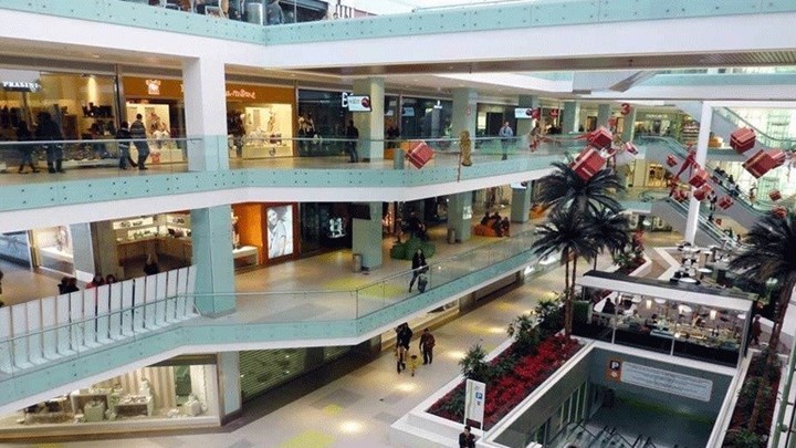 Εμπορικά κέντρα: Υποχρεωτική η χρήση μάσκας και για τους πελάτες – Αναλυτικά τα μέτρα