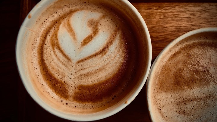 Ποια Πρωθυπουργός “έφαγε πόρτα” σε καφετέρια λόγω κορονοϊού