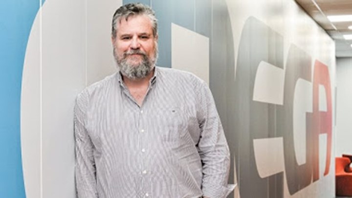 MEGA: Διευθυντής προγράμματος ο Πέτρος Μπούτος