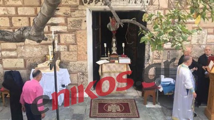 Θησείο: Με πιστούς και αυστηρά μέτρα η Θεία Λειτουργία στον Ιερό Ναό Αγίων Ασωμάτων – ΒΙΝΤΕΟ αναγνώστη