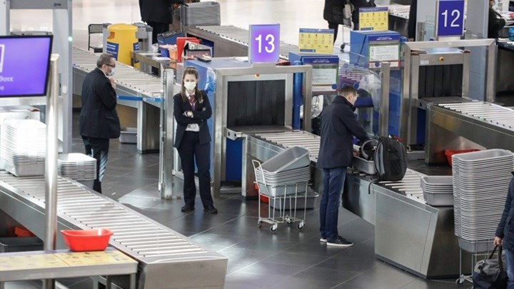 Μετακινήσεις: Πώς ταξιδεύουμε από σήμερα με αεροπλάνα, τρένα και λεωφορεία