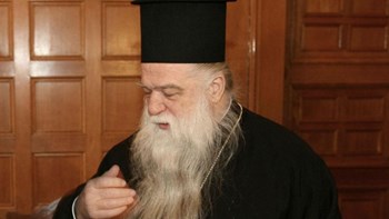 Χαμός στο Twitter με τον Αμβρόσιο – ΦΩΤΟ