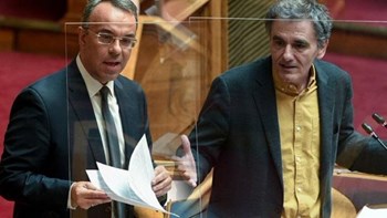 Τσακαλώτος σε Σταϊκούρα: Για ποιον είναι καλή η συμφωνία με την Ε.Ε.;