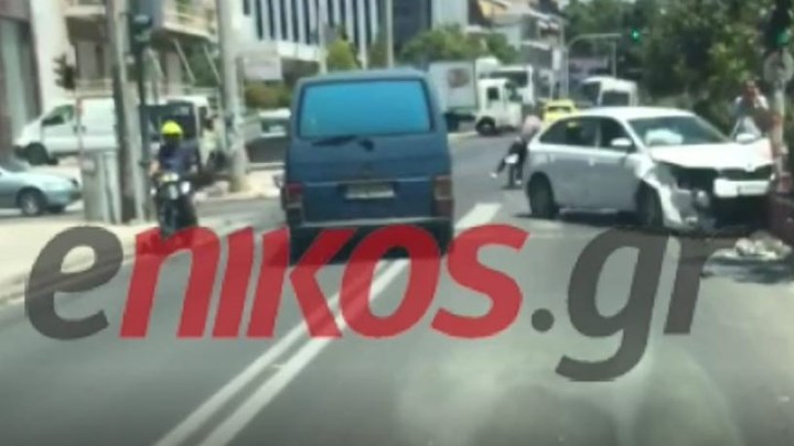 Τροχαίο στη Δεκελείας – ΒΙΝΤΕΟ αναγνώστη