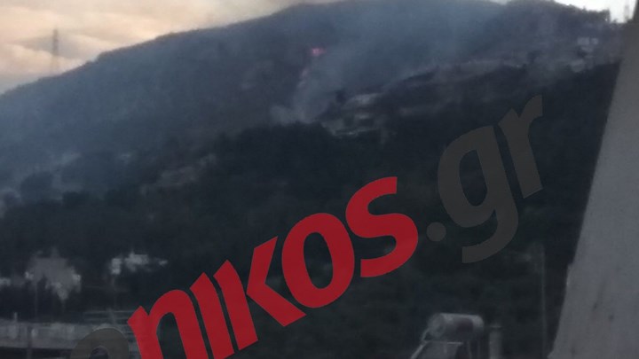 Υπό μερικό έλεγχο η φωτιά στο Σχιστό Κορυδαλλού – ΦΩΤΟ αναγνώστη