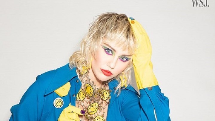 Μάιλι Σάιρους: Ο σέξι χορός της με μπικίνι που “τρέλανε” το Tik Tok  – ΦΩΤΟ