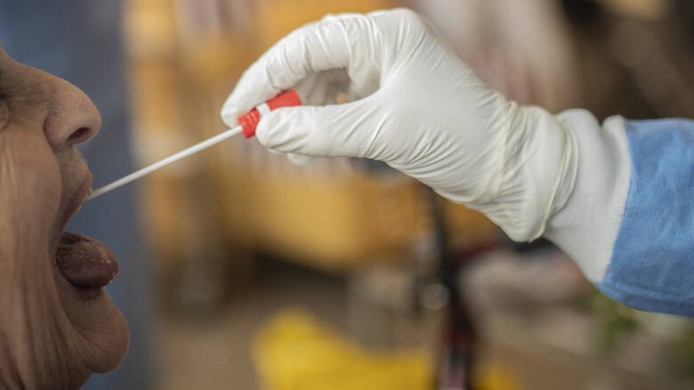 Κορονοϊός: Τι είναι τα “διαβατήρια ανοσίας” – Οι 10 λόγοι που η χρήση τους είναι κακή ιδέα